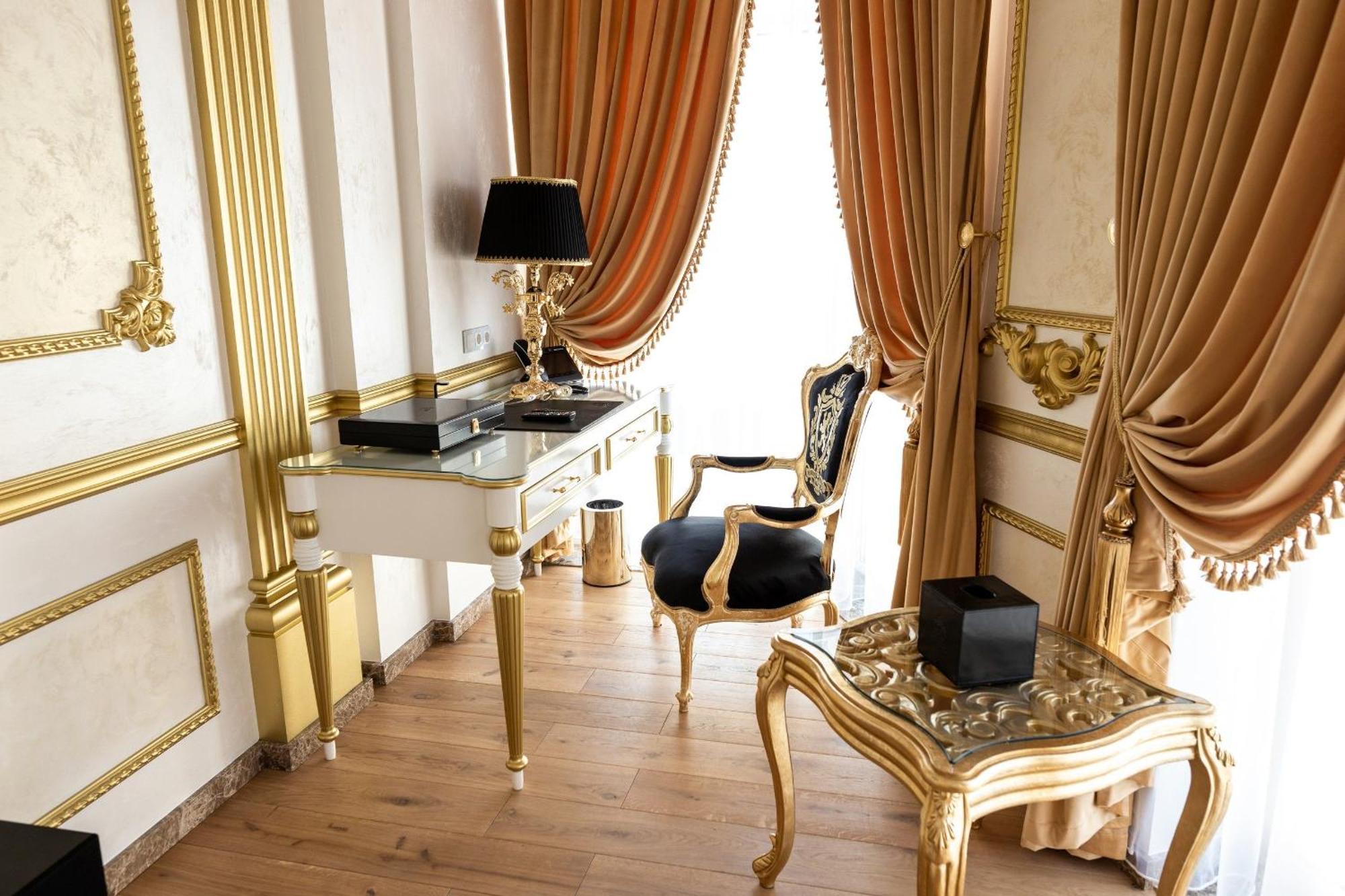 Royal Palace Luxury Hotel And Spa Khmelʼnytsʼkyy Rum bild