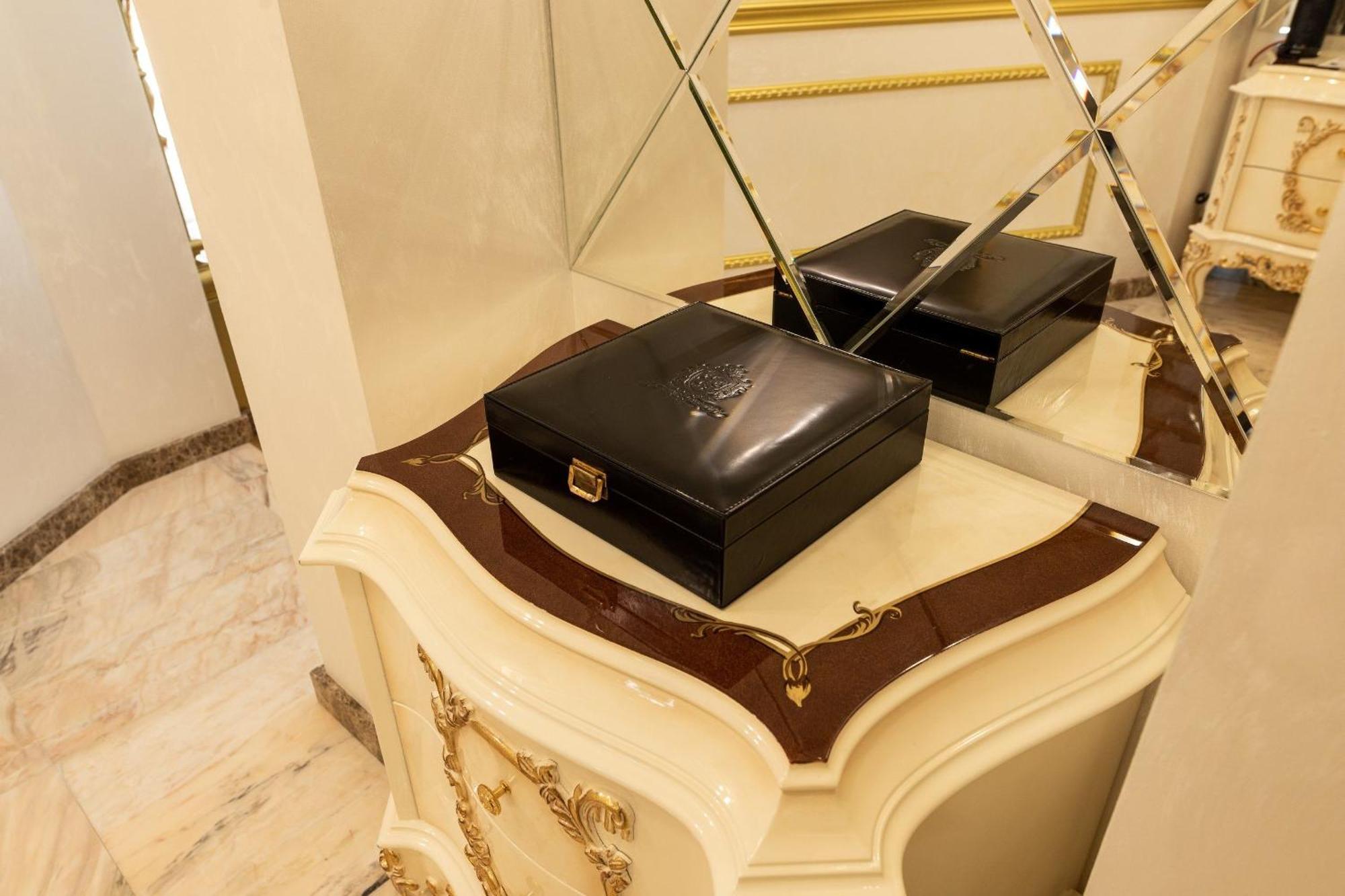 Royal Palace Luxury Hotel And Spa Khmelʼnytsʼkyy Rum bild
